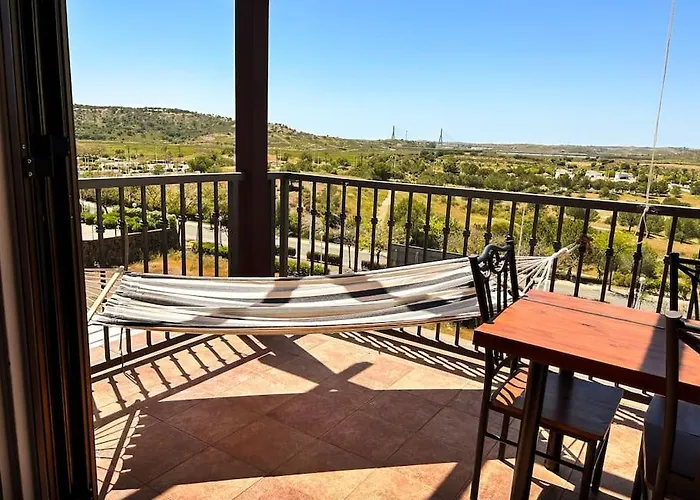 Modern Duplex With Bbq Rooftop Apartment *