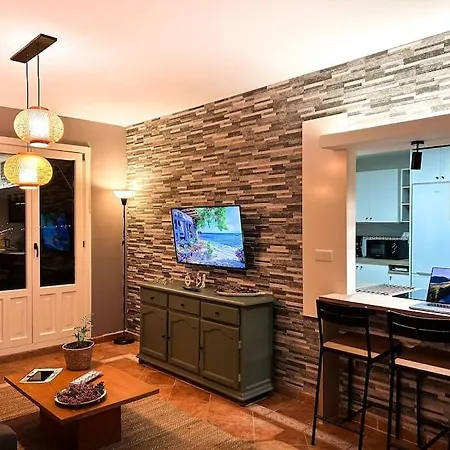 아파트 Modern Duplex With Bbq Rooftop